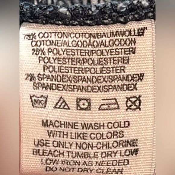 We the FREE PEOPLE Blue Feather Print Skinny Cropped Ankle Zip Jeans SZ 31 Boho - Picture 6 of 7